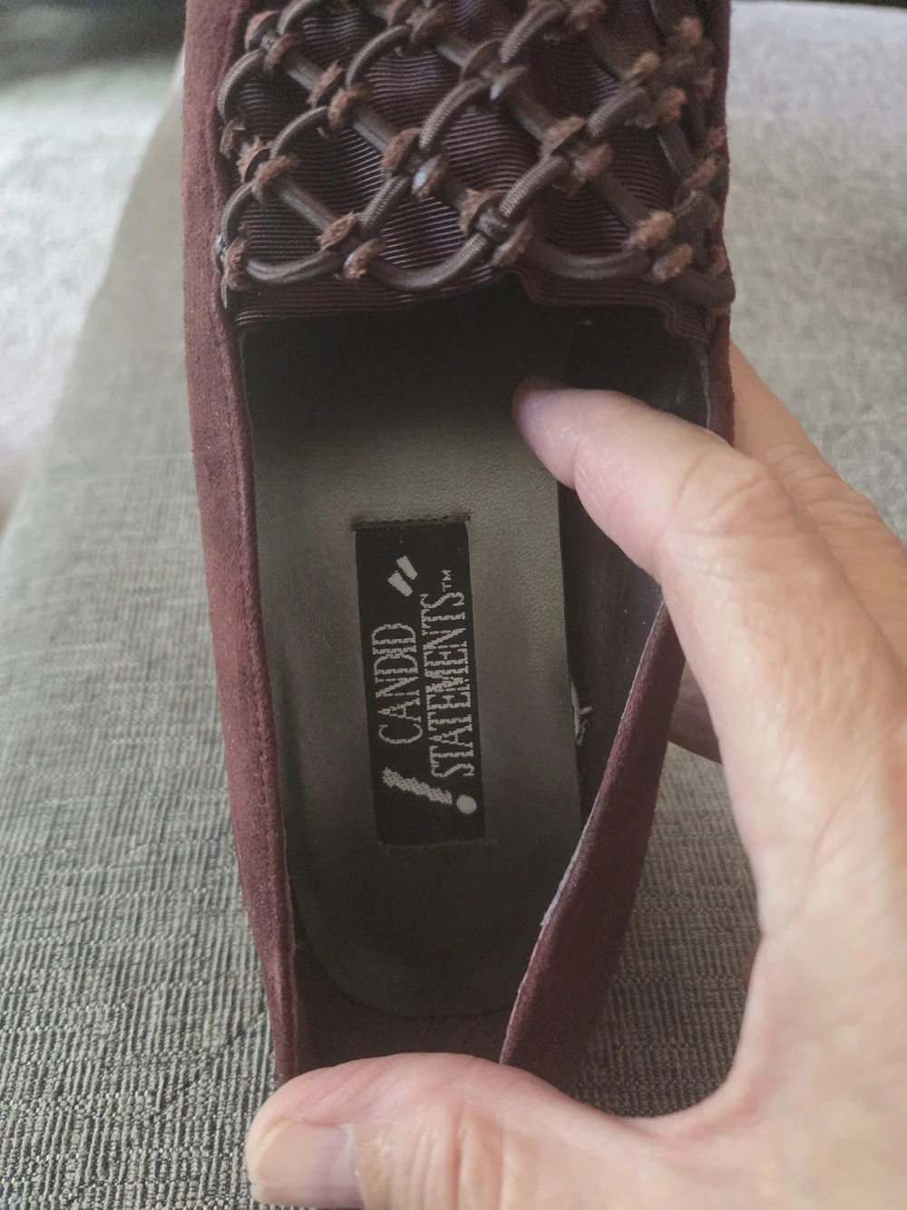 Vintage Candid Statements Womens Burgundy Suede Heels Knotted Vamp Detail Size 8
